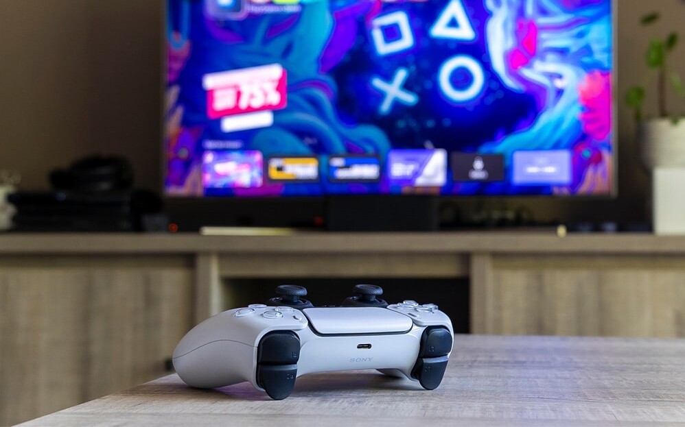 Gry z PS5 odpalisz na TV! Sony idzie śladem Xboxa