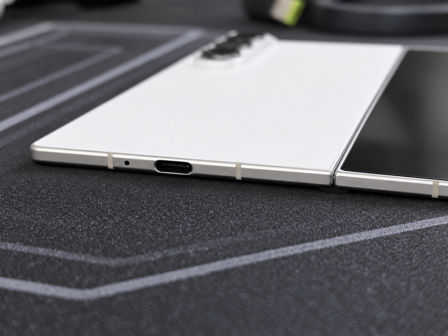 Z Fold8 Ultra
