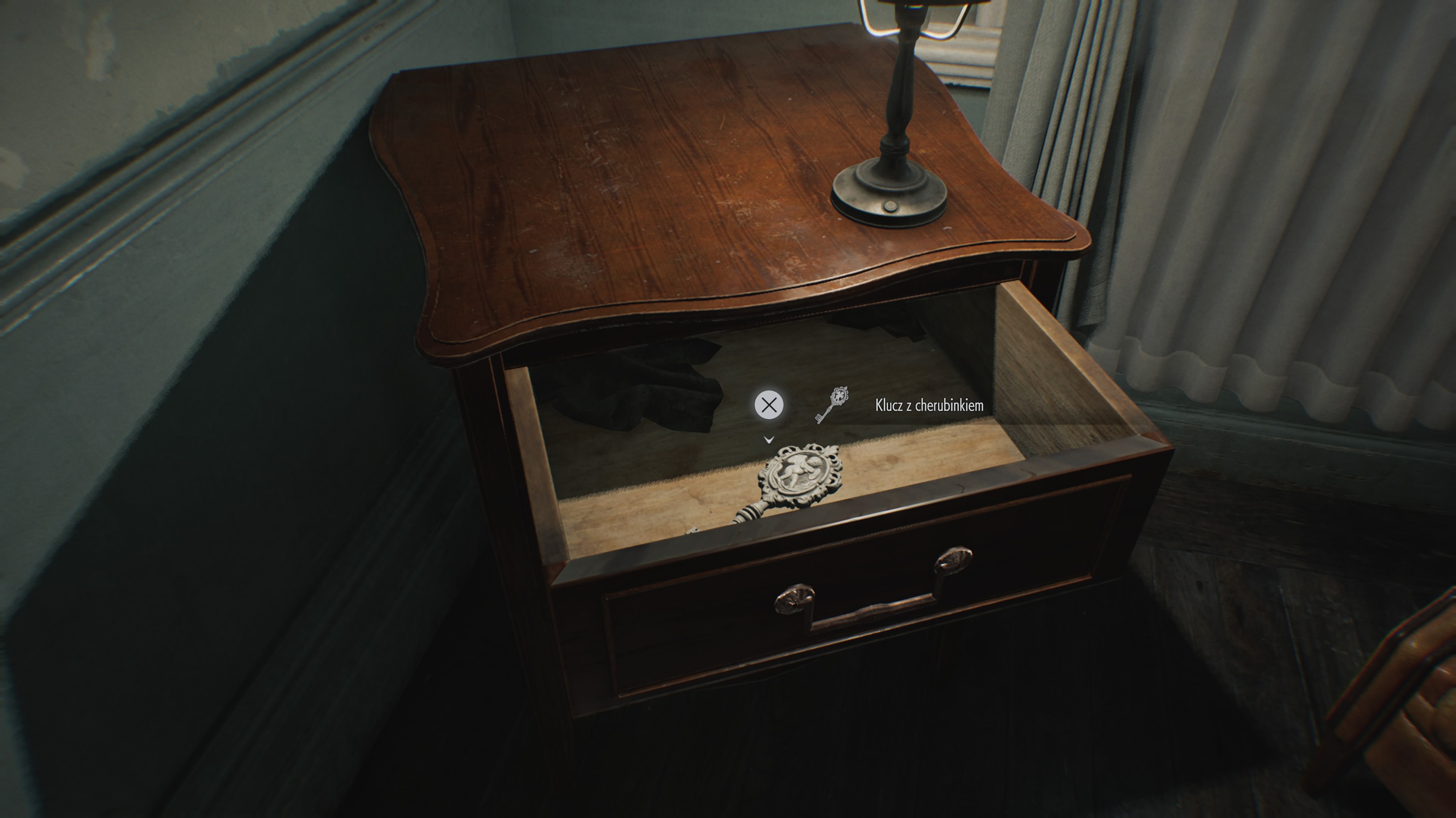 Resident Evil Requiem - Grace: Rhodes Hill, klinika, bezpiecznik, klucz aniołka, śrubokręt