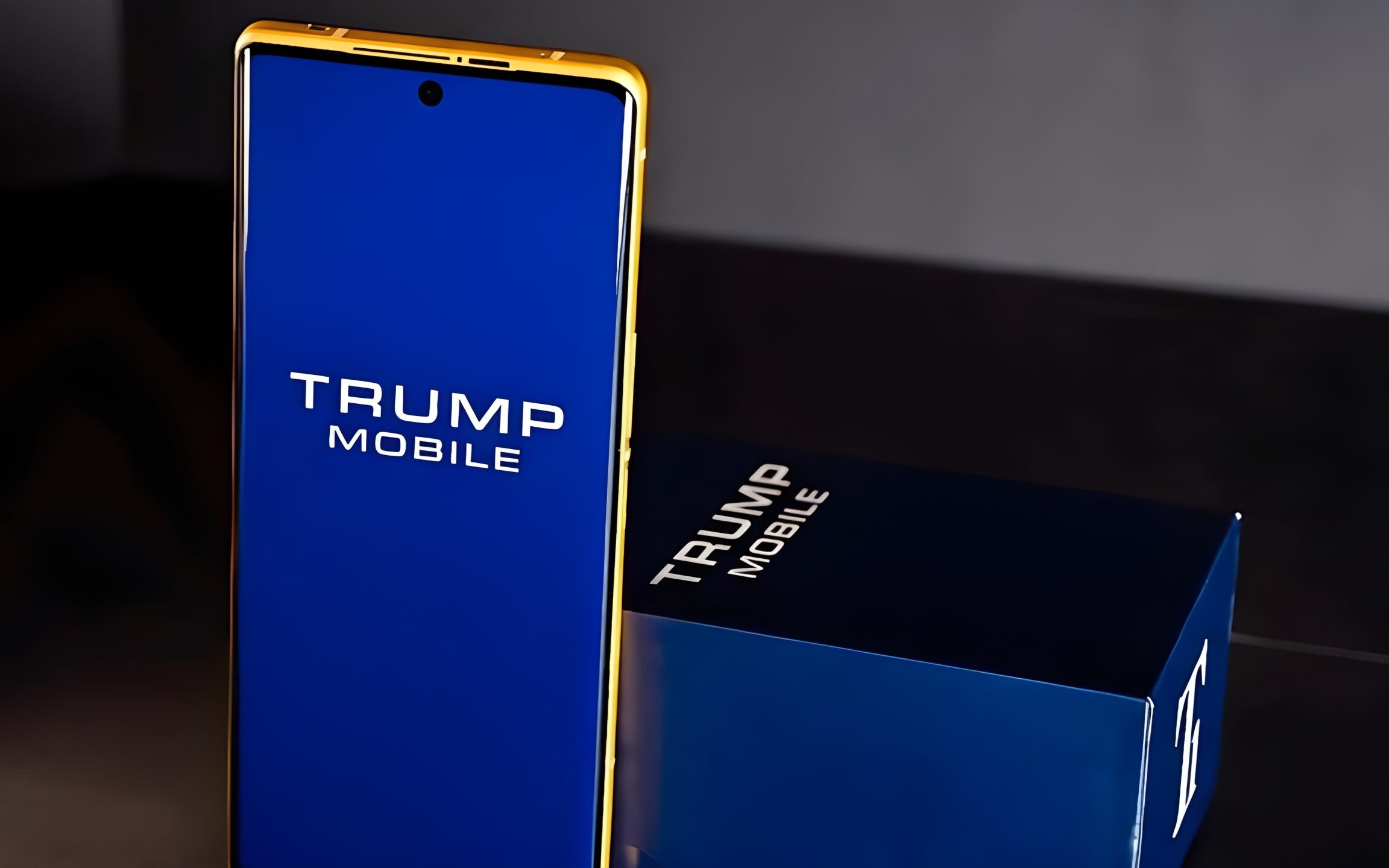 Złoty smartfon Trump Mobile T1 zdemaskowany. Nie uwierzycie, co kryje się w środku