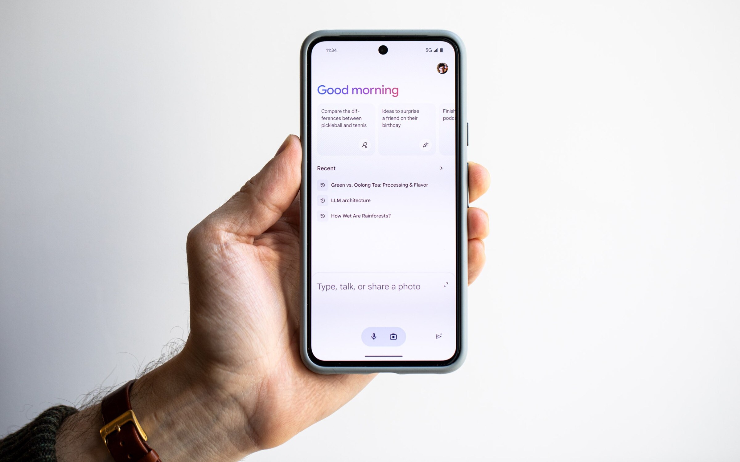 Asystent Google zostanie z użytkownikami na dłużej. Gemini nie przejmie jego roli w tym roku