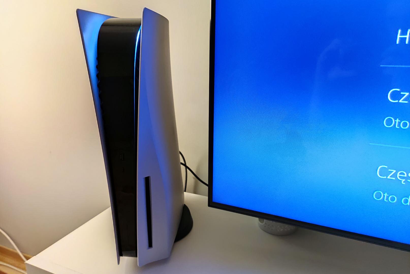 Mam dostęp do XSX, PS5 i mocnego PC, ale… najczęściej gram na PS5 – dlaczego? [OPINIA]