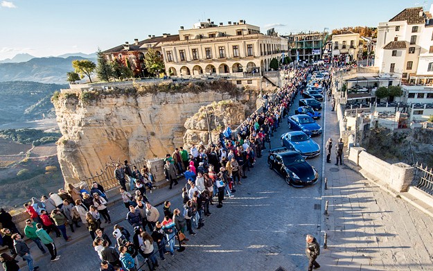 Piękne pejzaże i potężne samochody - impreza Gran Turismo 6 w Hiszpanii