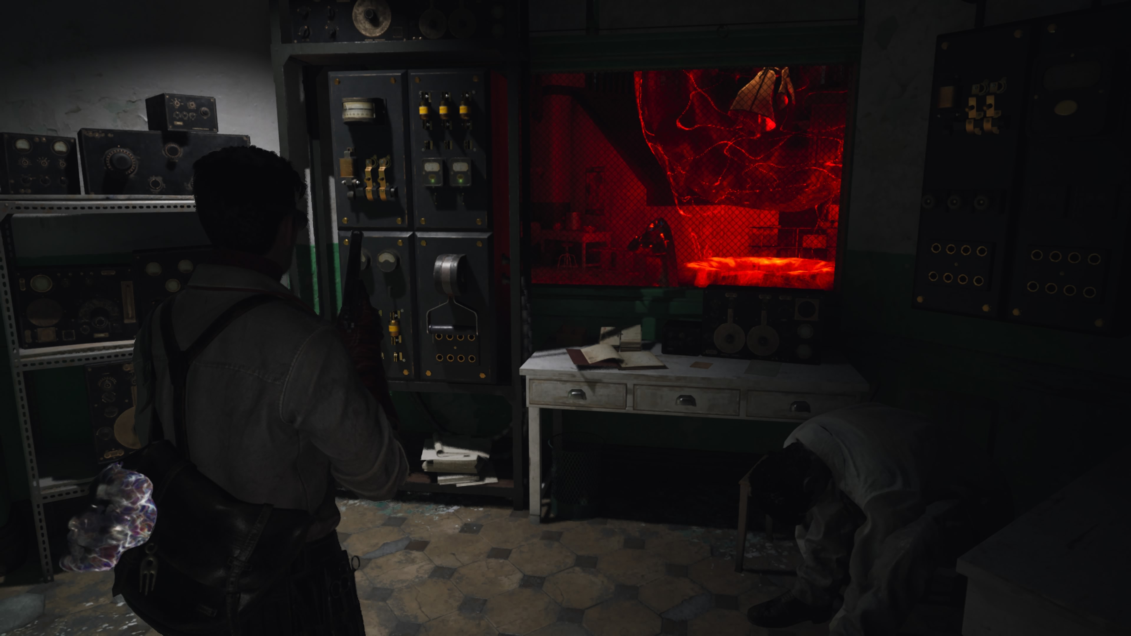 The Sinking City 2 - Szpital Akeley Memorial: lustrzane drzwi, teatr anatomiczny, ciało Faye, Pryzmat, symbole
