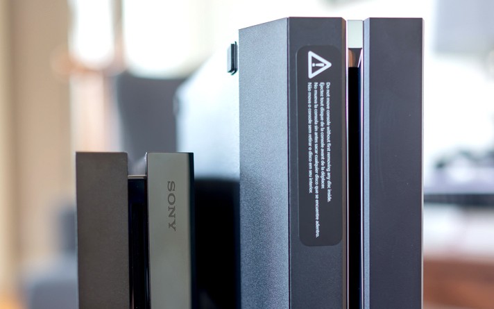 XONE vs. PS4 - nowe porównanie rozmiarów konsol