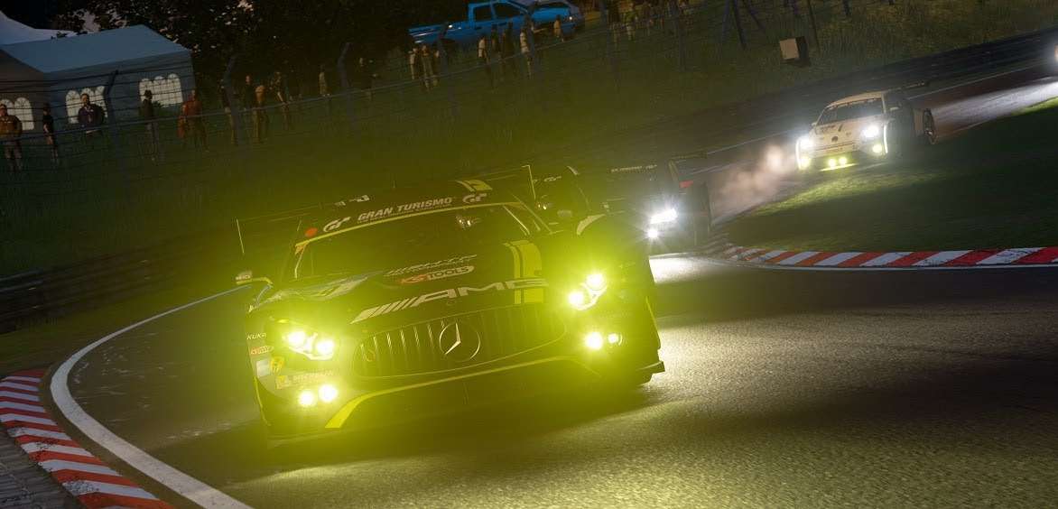 Gran Turismo Sport. Nocne ściganie na gameplayu z gamescom 2017