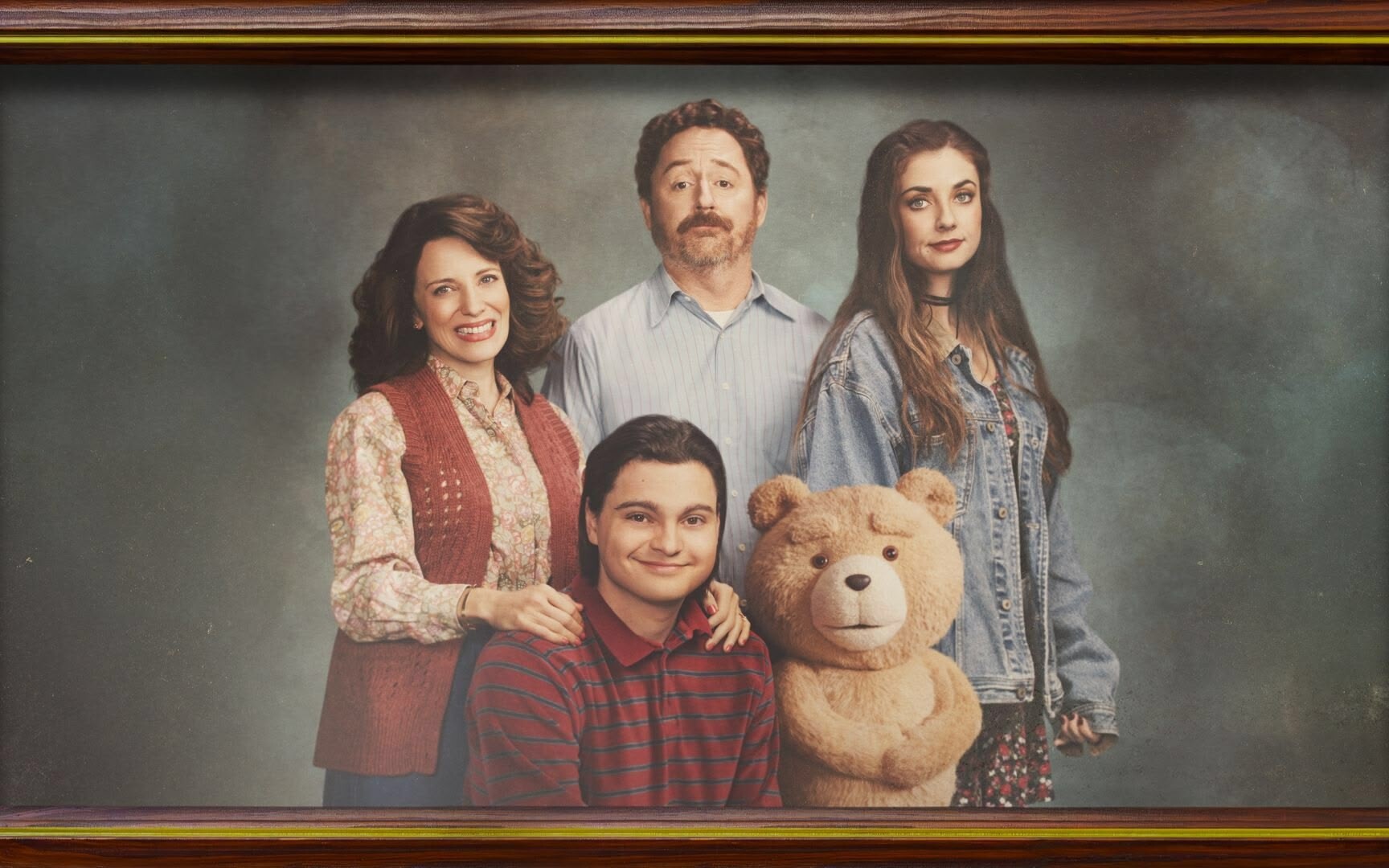 Ted (2024) - recenzja premiery 2. sezonu serialu [SkyShowtime]. Stare, dobre czasy