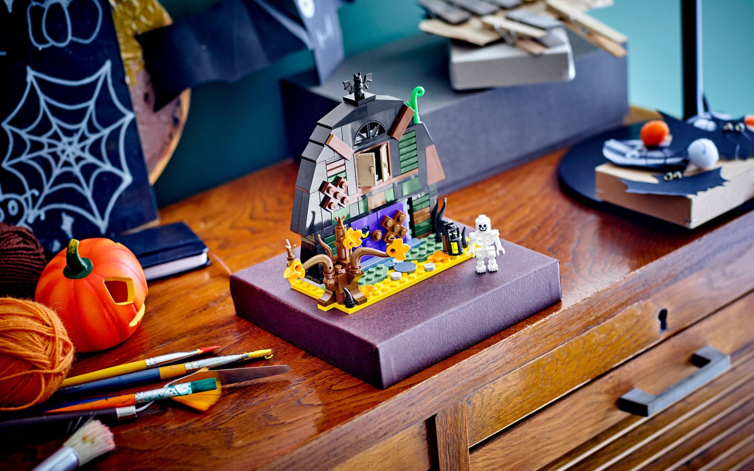 Najtańszy zestaw LEGO? Model Icons z halloweenową stodołą za 24,99 zł (rabat 40 zł)