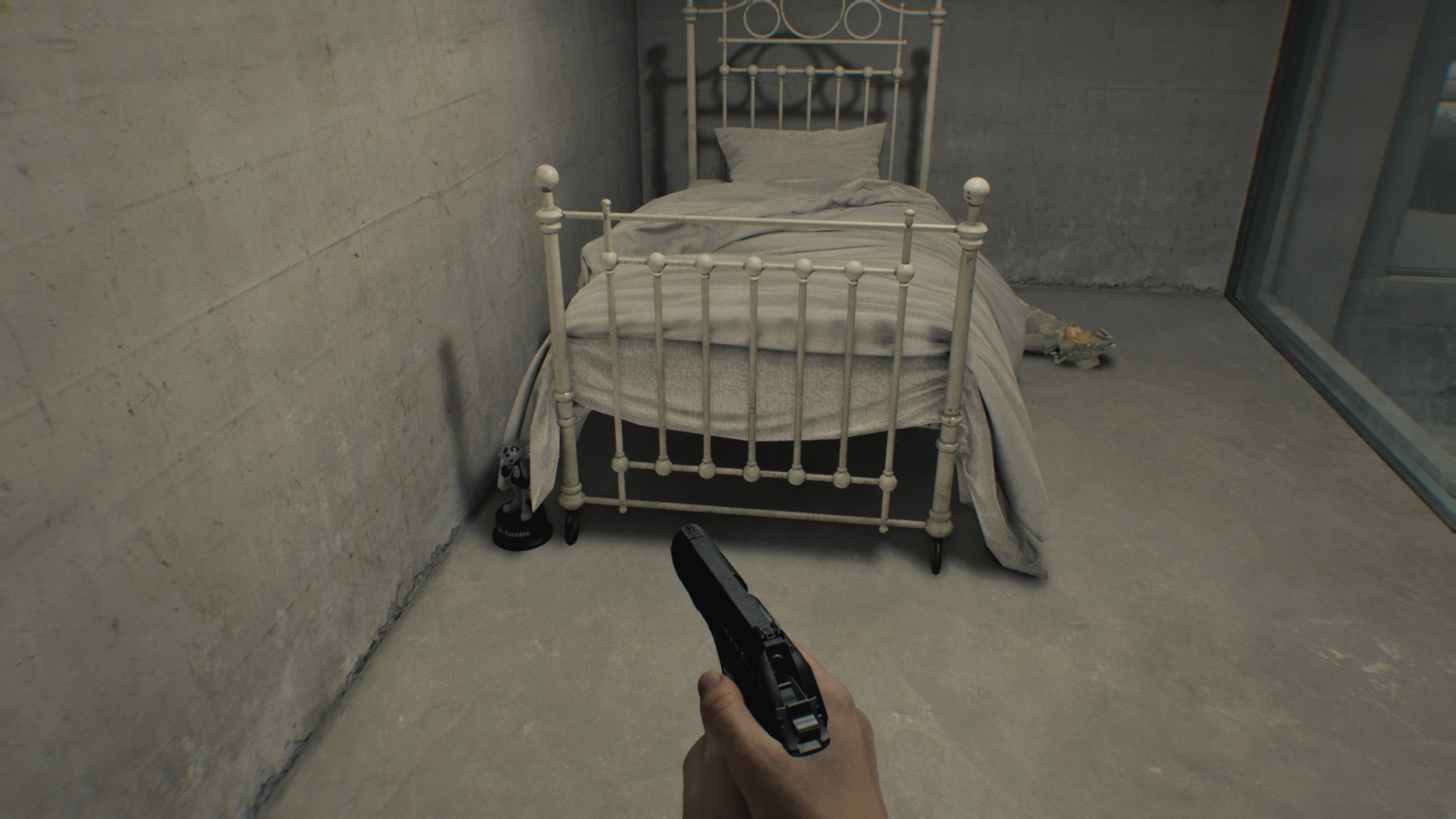 Resident Evil Requiem - Pan Szop, Mr. Raccoon, gdzie znaleźć wszystkie zabawki/Szopy?