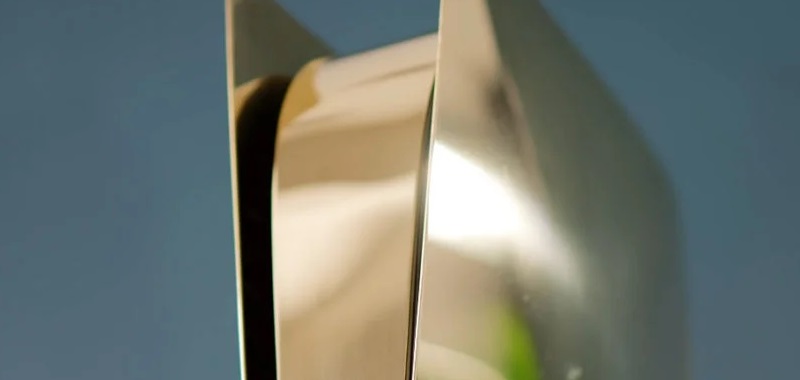 PS5 z mosiądzu. Stworzono „oszałamiający” model PlayStation 5