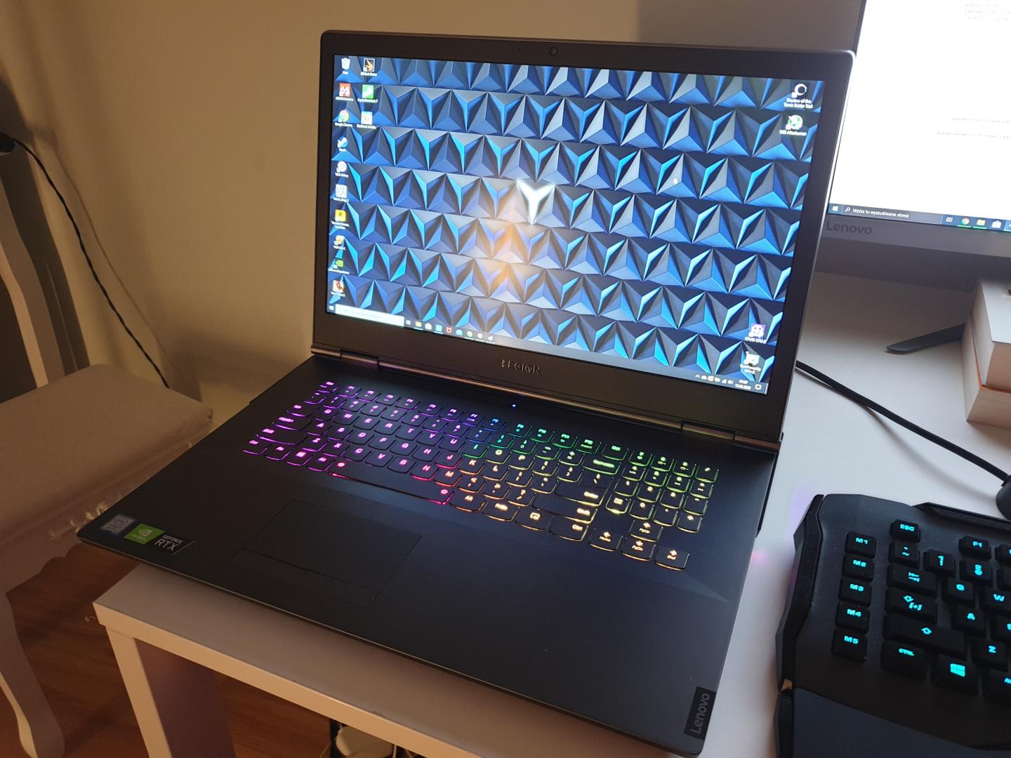 Lenovo Legion Y740 – recenzja sprzętu. Potężny laptop z RTX 2080 Max-Q i procesorem i7!