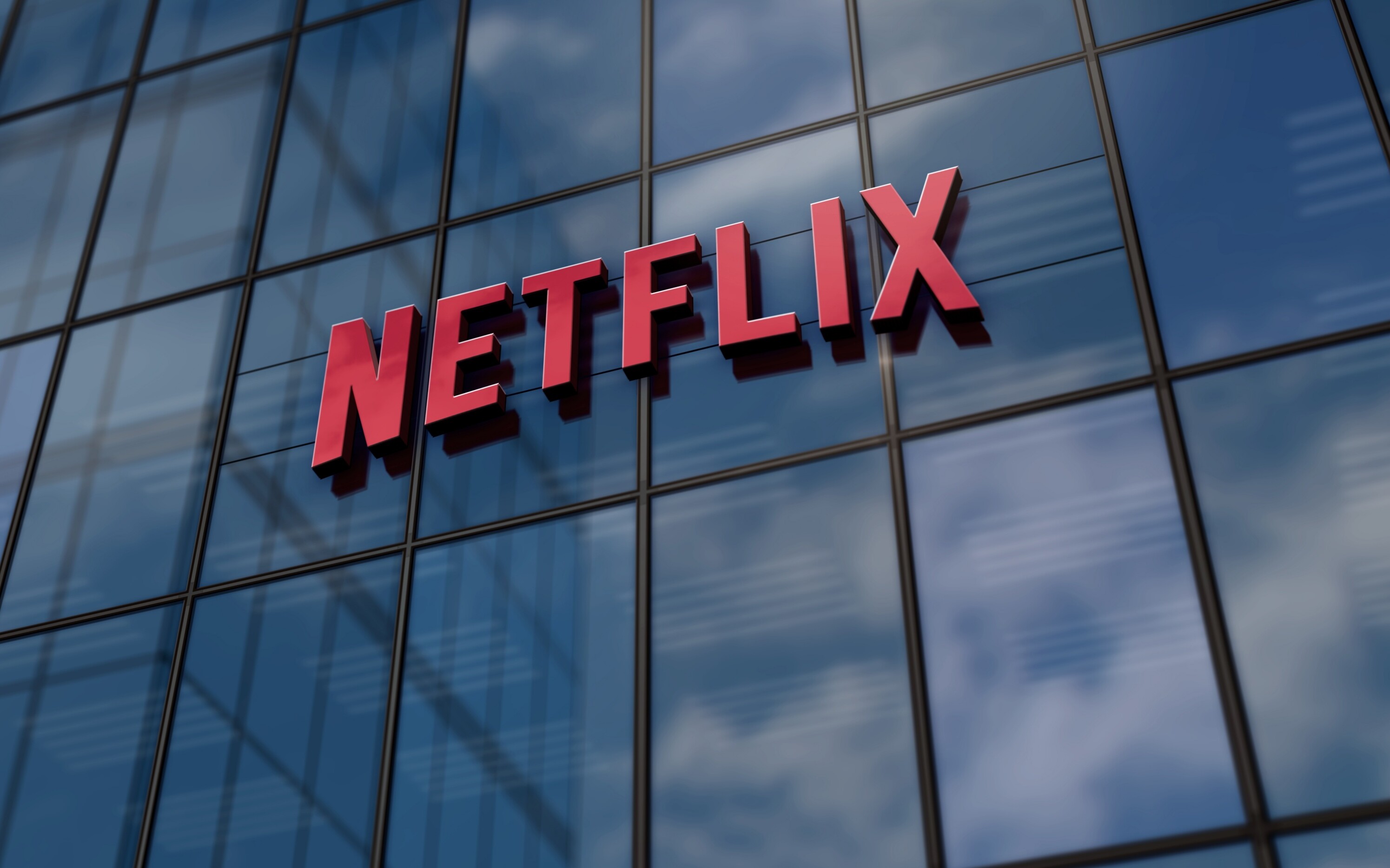 Netflix logo na budynku 2