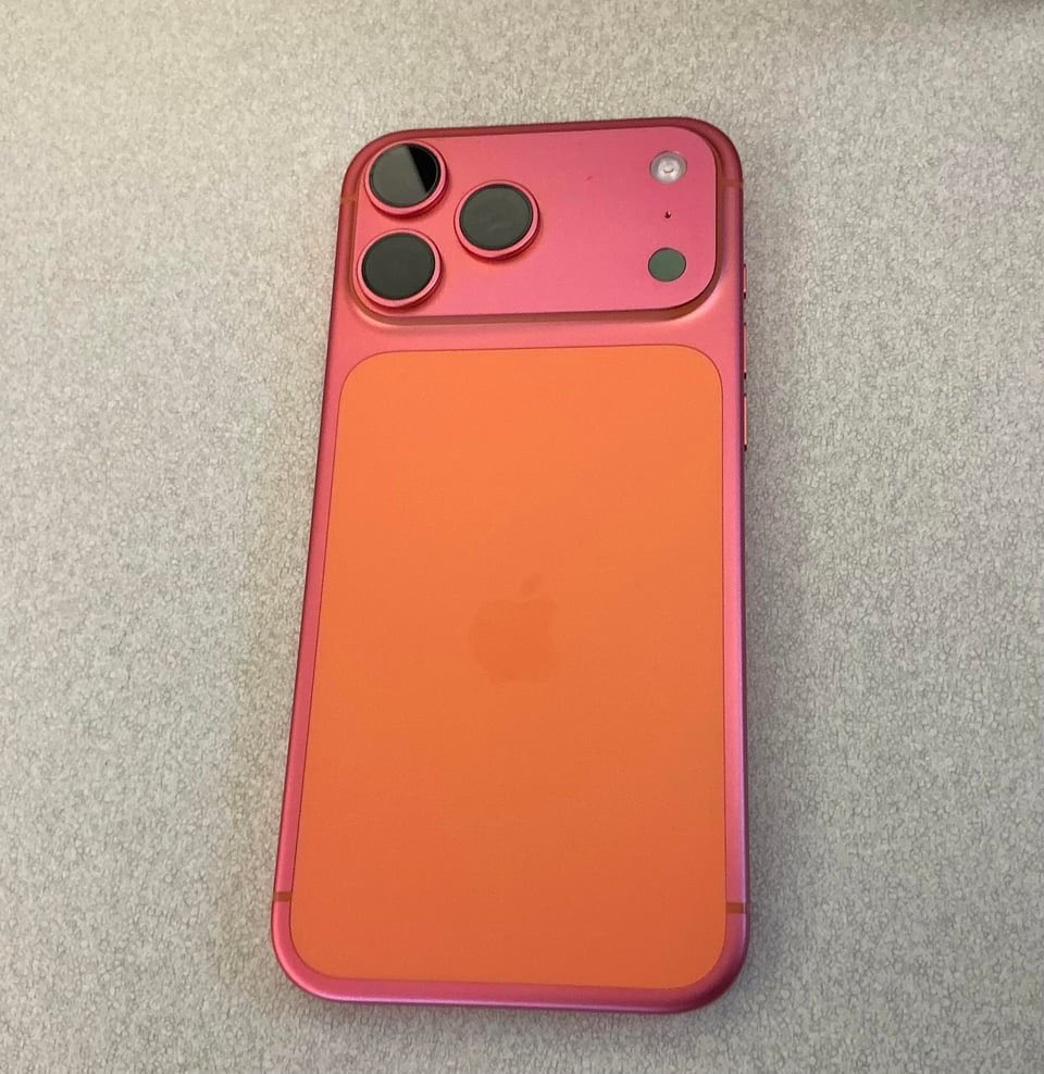Różowy iPhone 17 Pro Max
