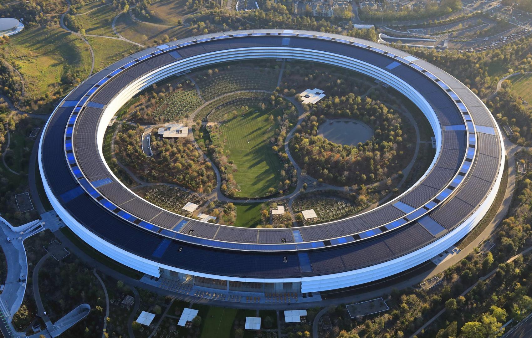 Dlaczego produkty od Apple są tak drogie i tak pożądane?