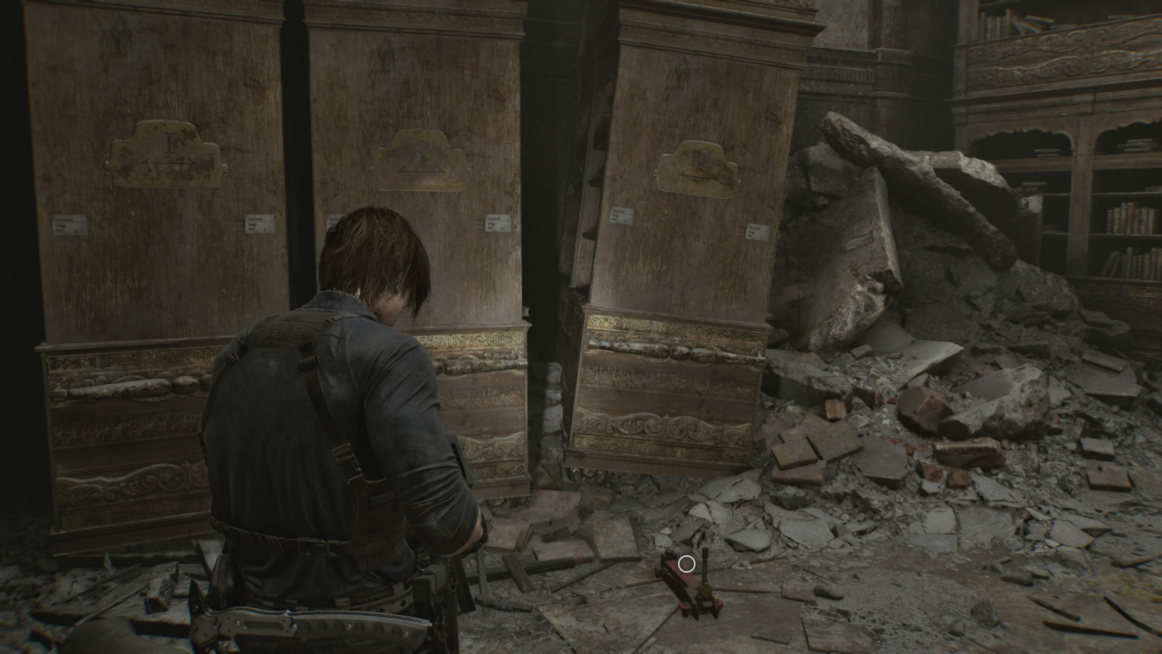 Resident Evil Requiem - Leon: centrum Raccoon City, posterunek policji, wschodnie biuro, podnośnik