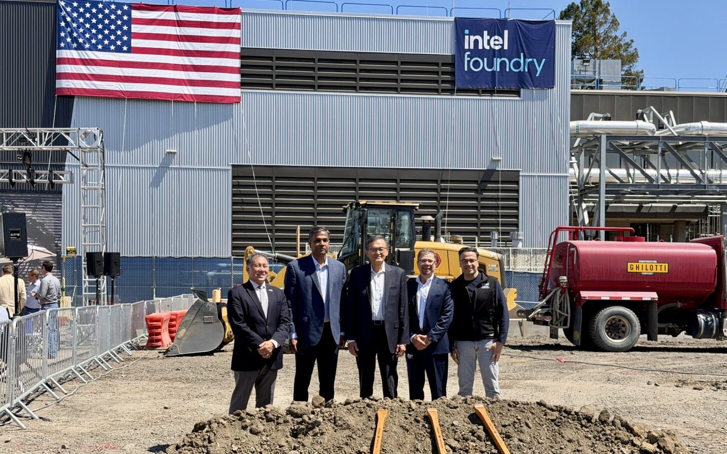 Intel rozpoczyna budowę nowej fabryki w Santa Clara, która zapewni dużo większą niezależność i możliwości
