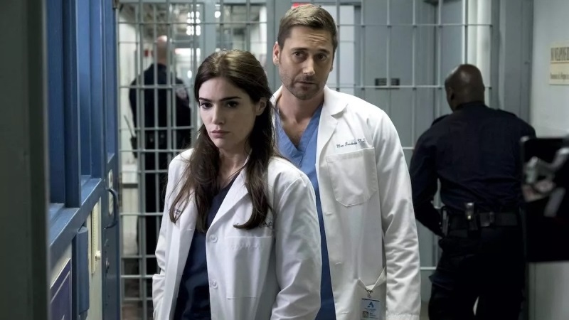 Szpital New Amsterdam (2018) - recenzja 1 i 2 sezonu serialu [Netflix]. W czym mogę pomóc?