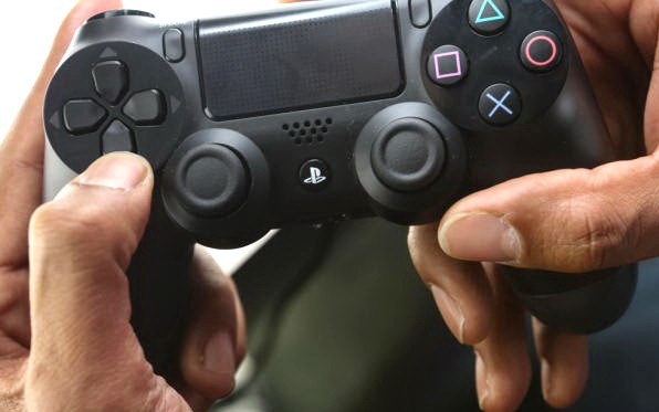 Oficjalne odpakowywanie PlayStation 4 - krótki i treściwy filmik SCE
