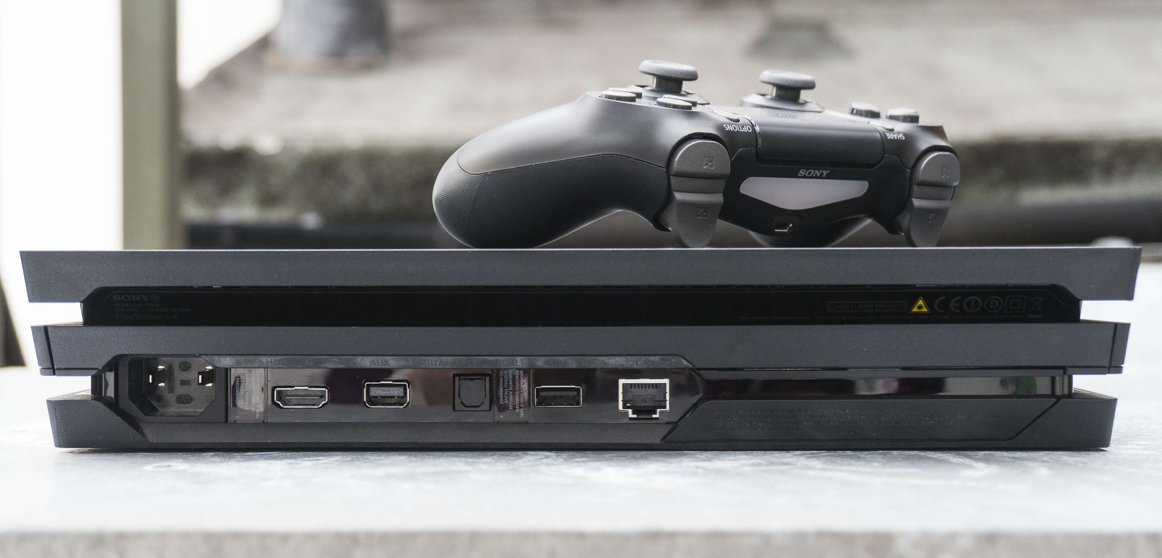 PlayStation 4 Pro w pakiecie z Horizon: Zero Dawn w niezłej cenie