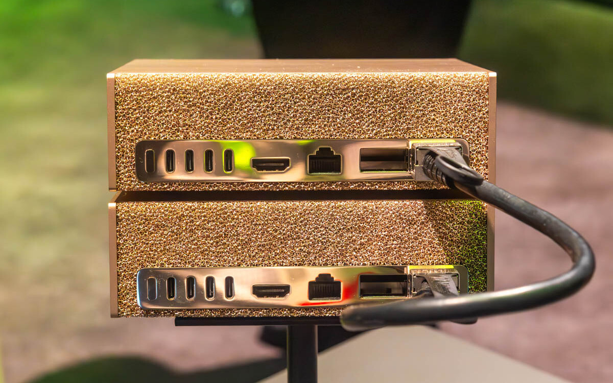 NVIDIA przyspiesza lokalne AI na kartach RTX i systemach DGX. Nowe modele i duże optymalizacje