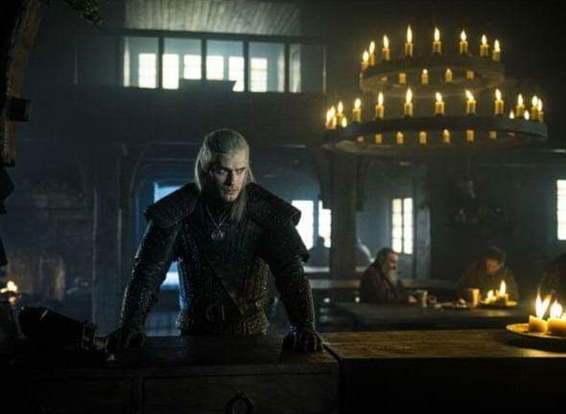 Wiedźmin od Netflix w grudniu. Nowe zdjęcia pokazują tajemniczego potwora