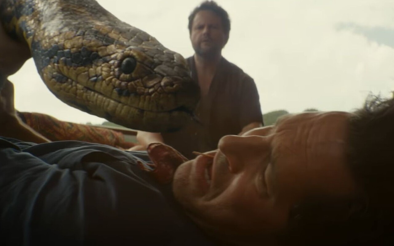 Anakonda (2025) – recenzja filmu [UIP]. Głupia komedia o głupim horrorze