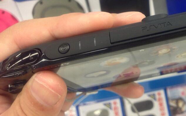 Sony demonstruje odchudzoną wersję PS Vita w japońskich sklepach