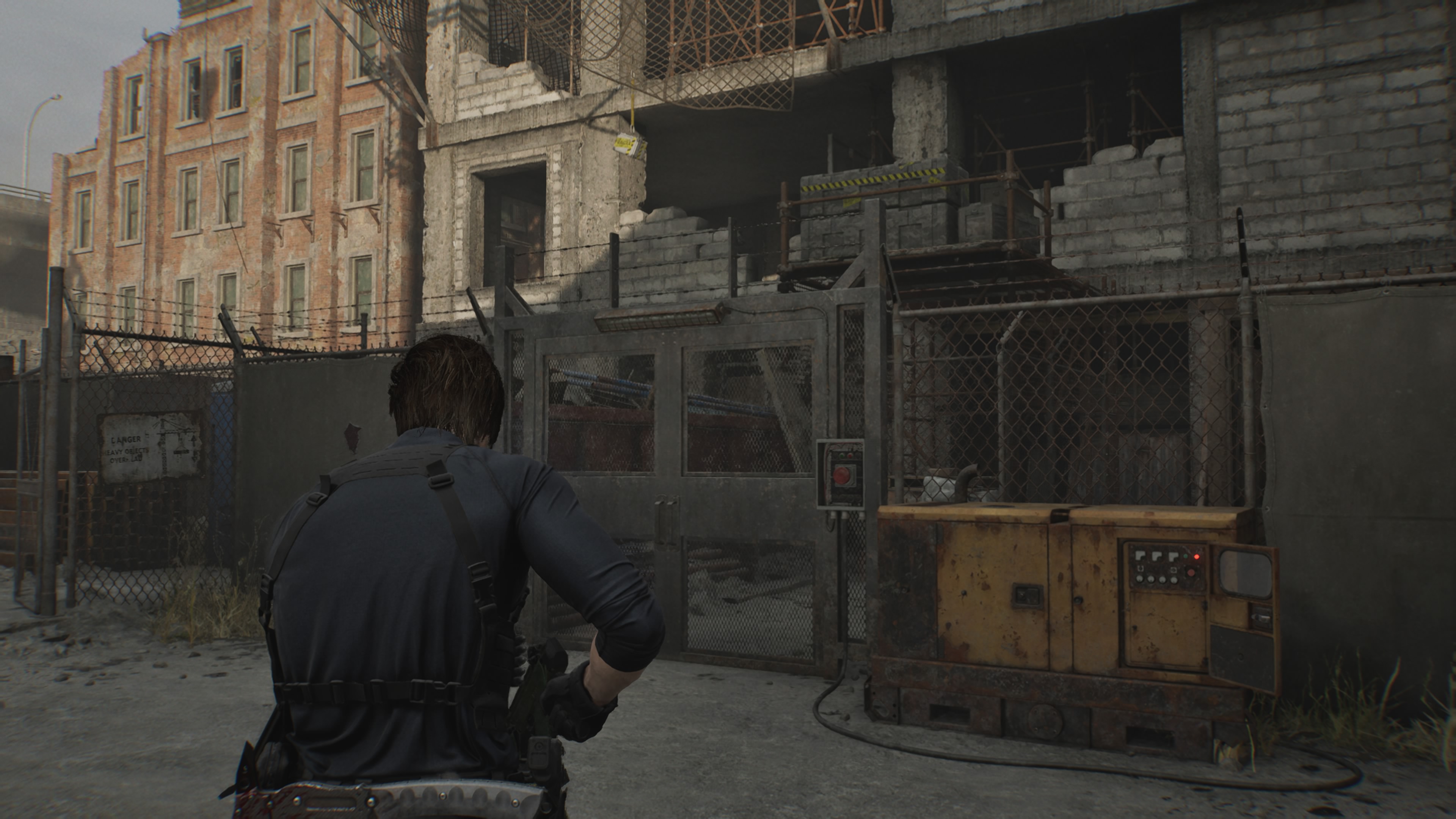 Resident Evil Requiem - Leon: kontenery, zestaw naprawczy, stacja benzynowa, paliwo, plac budowy, generatory