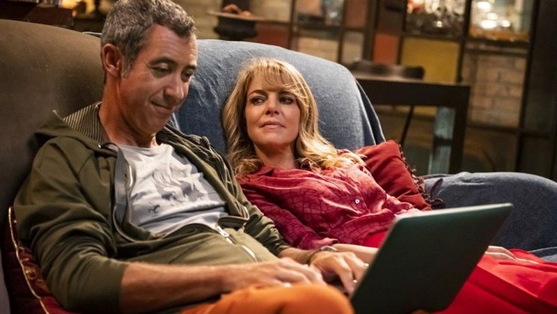 (Nie)długo i szczęśliwie (2021) - recenzja filmu [Best film]. Cztery historie o trudnej miłości