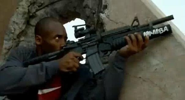 Kobe Bryant w reklamówce Black Ops