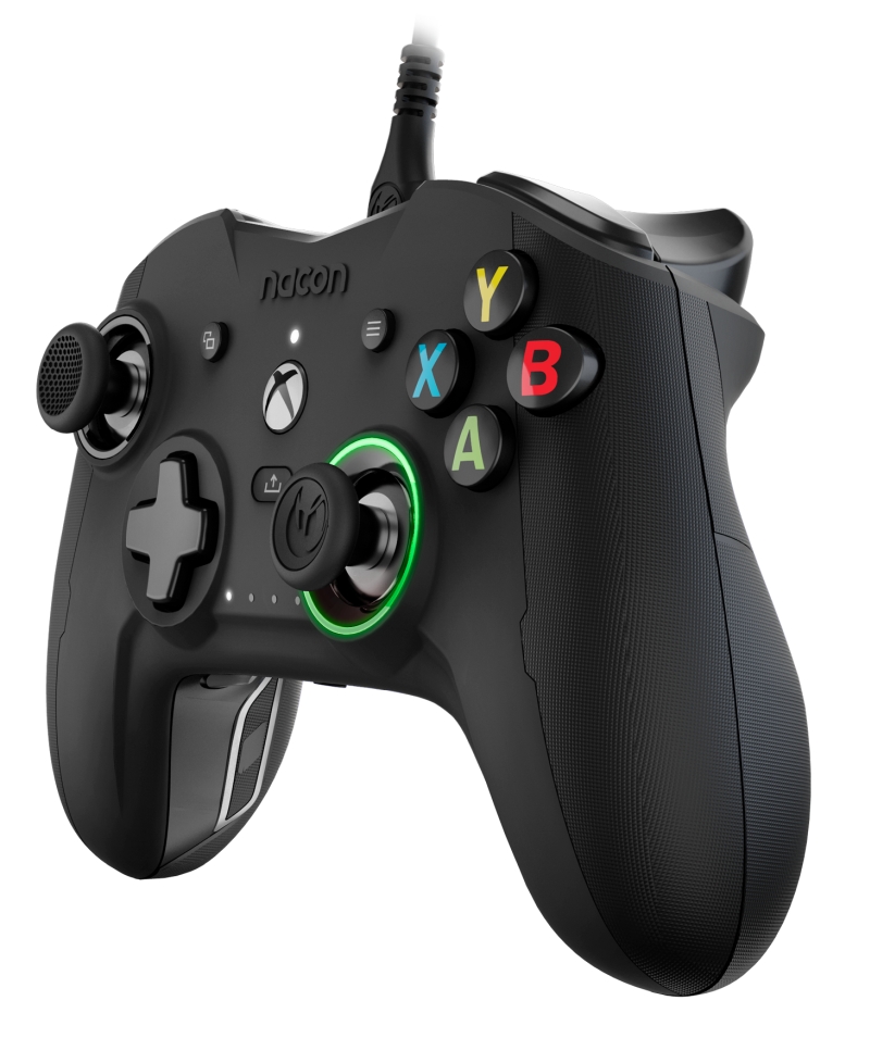 Nacon z pierwszymi kontrolerami dla Xboksa Series X|S, Xboksa One, PC i grania w chmurze