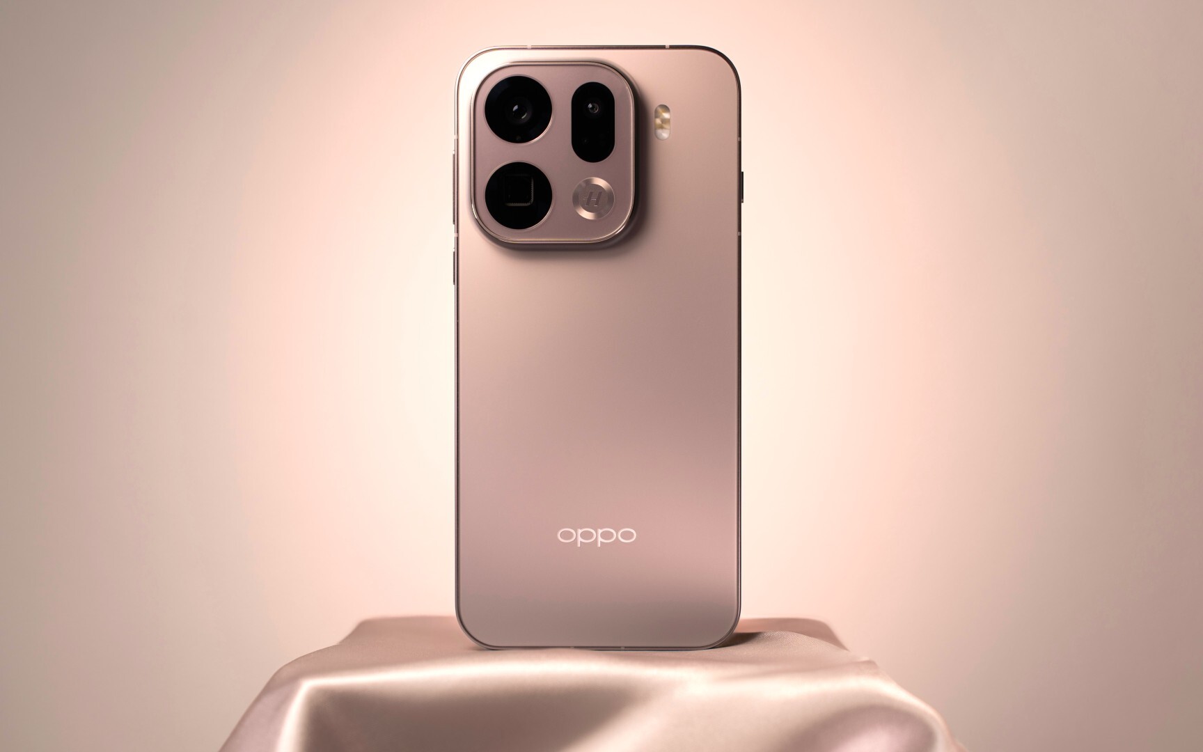 Oppo Find X9 Pro - test smartfona. Bateria z kryptonitu i genialny aparat. Telefon roku 2025?
