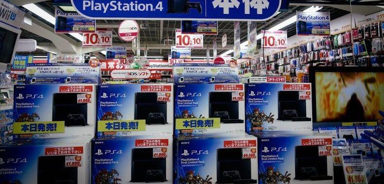 Bardzo słaby tydzień PlayStation 4 w Japonii - małe konsole i Wii U rozchwytywane